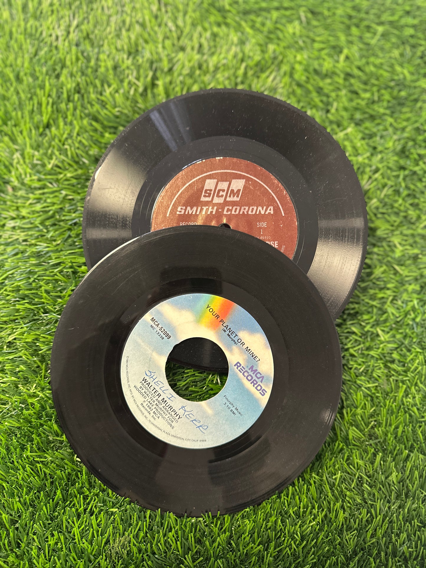 Paint Your Own Vintage 8-Track Vinyl