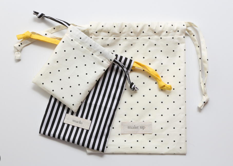 Crea tu labial y mini bolsa/ Create Your Lipstick & Mini Bag